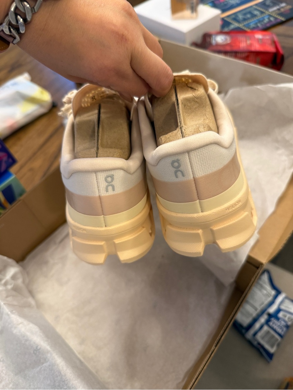 ON Cloudnova Lite Beige/Stone Running Shoe size women 8 - Picture 7 of 7